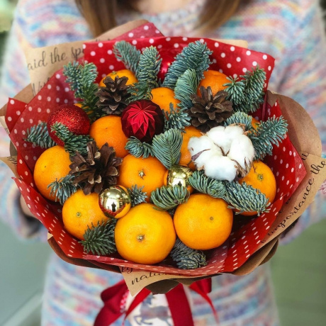 Мандариновый букет с игрушками