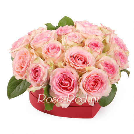 Притяжение любви Сердце из роз